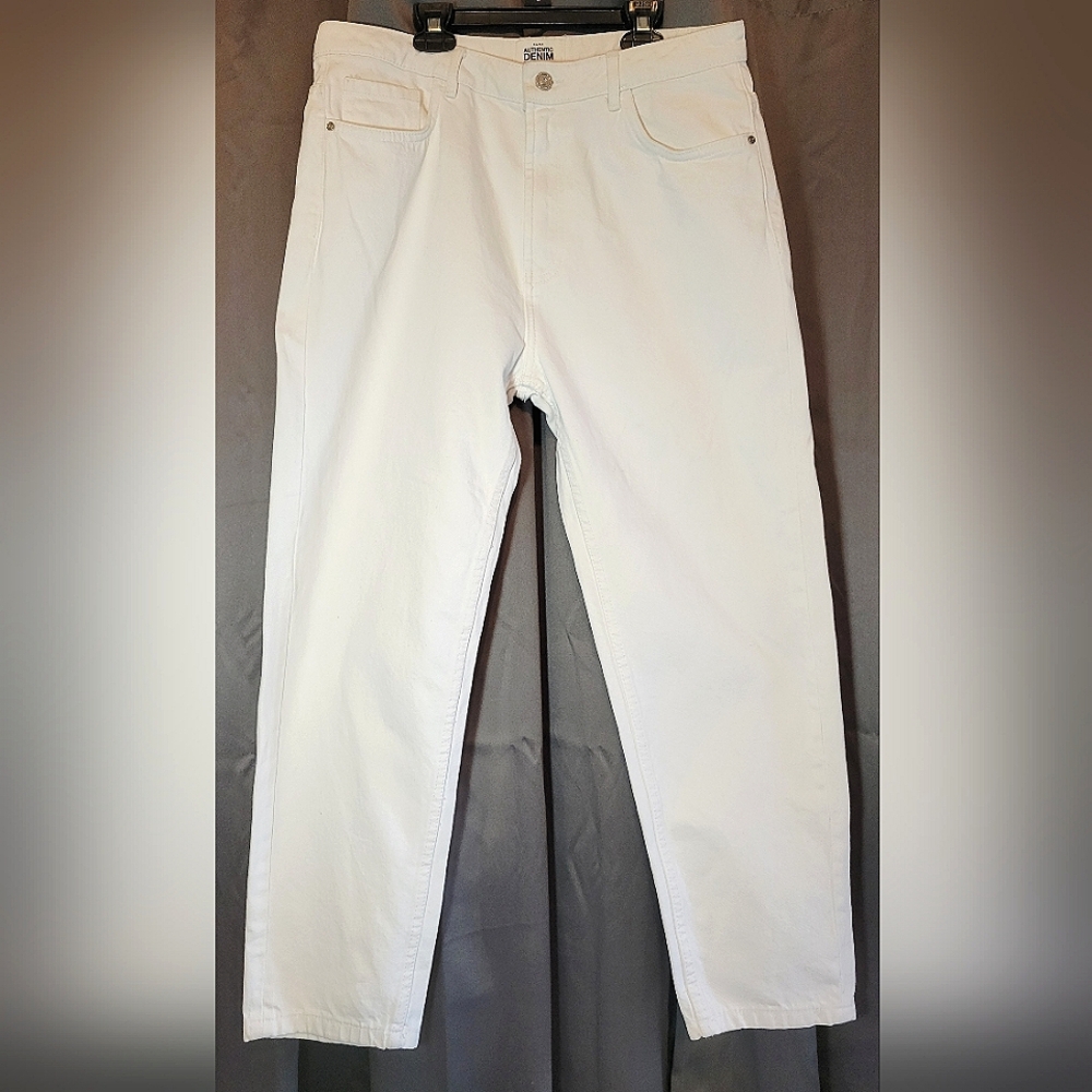 EUC Zara Authentic Denim by TRF White Jeans Size 10